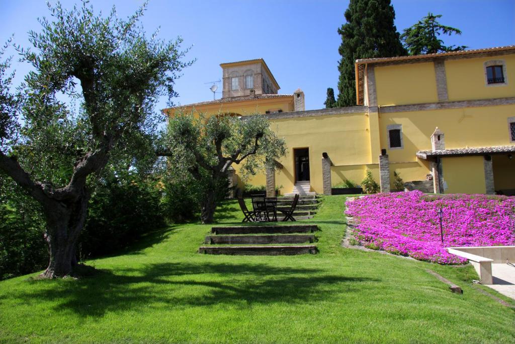 Agriturismo Villa Irelli Castellalto Exterior photo